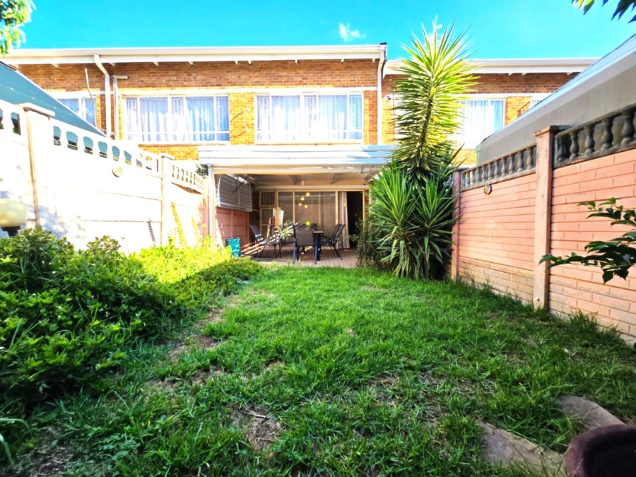 2 Bedroom Property for Sale in Bloemfontein Free State